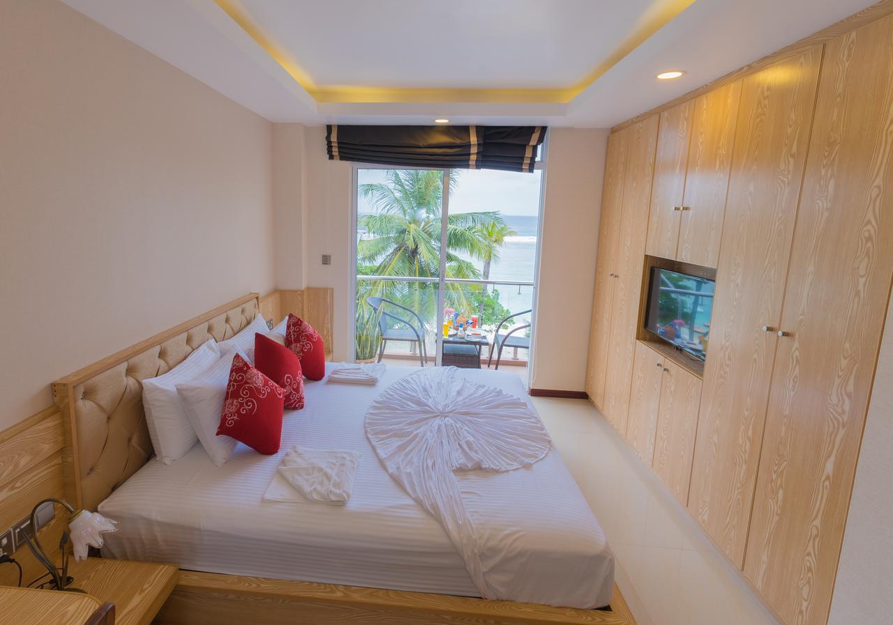 Hathaa Beach Maldives Хулхумале Экстерьер фото