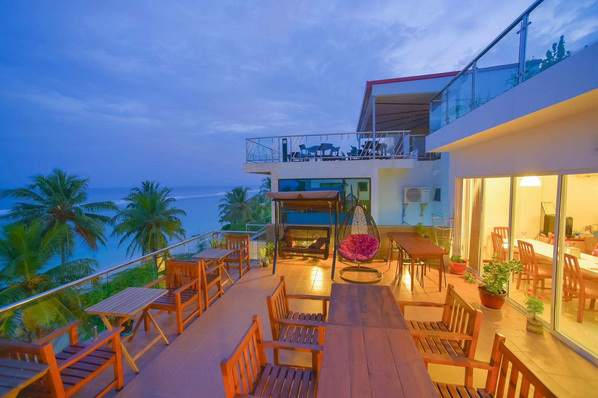 Hathaa Beach Maldives Хулхумале Экстерьер фото